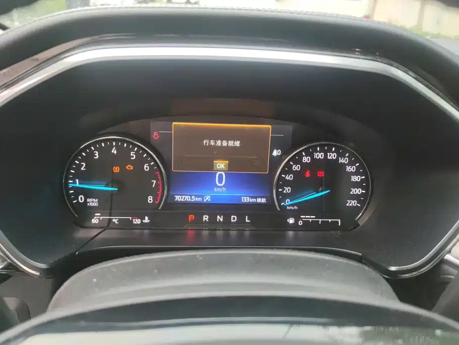 Photo 14 - Ford Escape