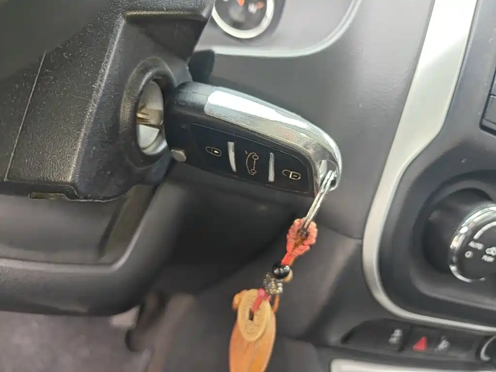Фото 9 - Jeep Compass (Import)