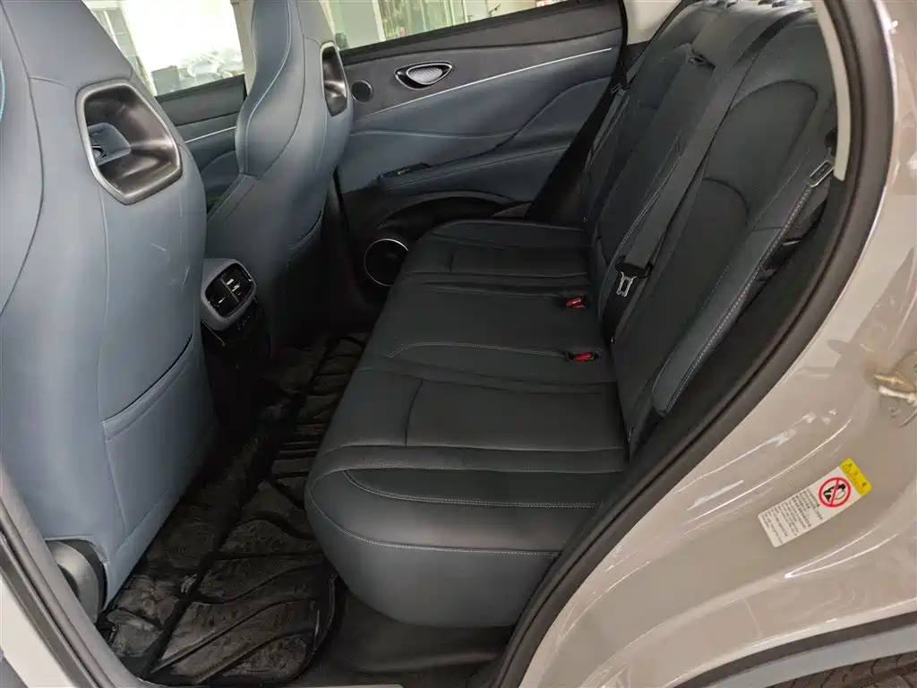 BYD Hai Shi 07 DM-i 2025 150 Pilot+ Edition фото 17