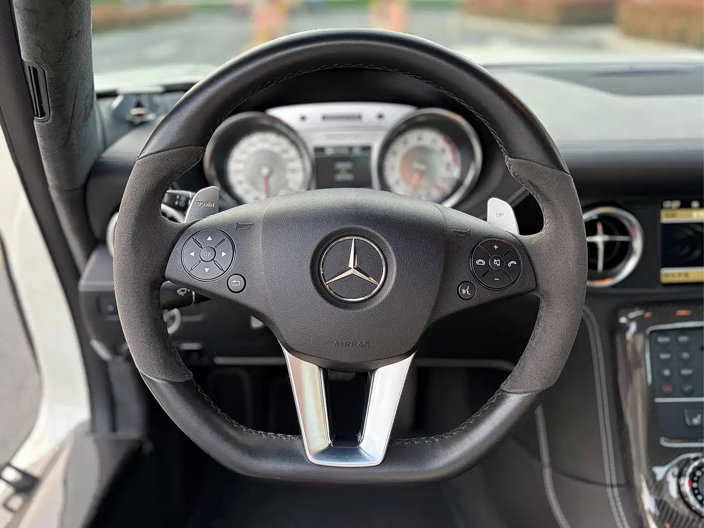 Mercedes-Benz SLS AMG 2011 SLS AMG фото 9
