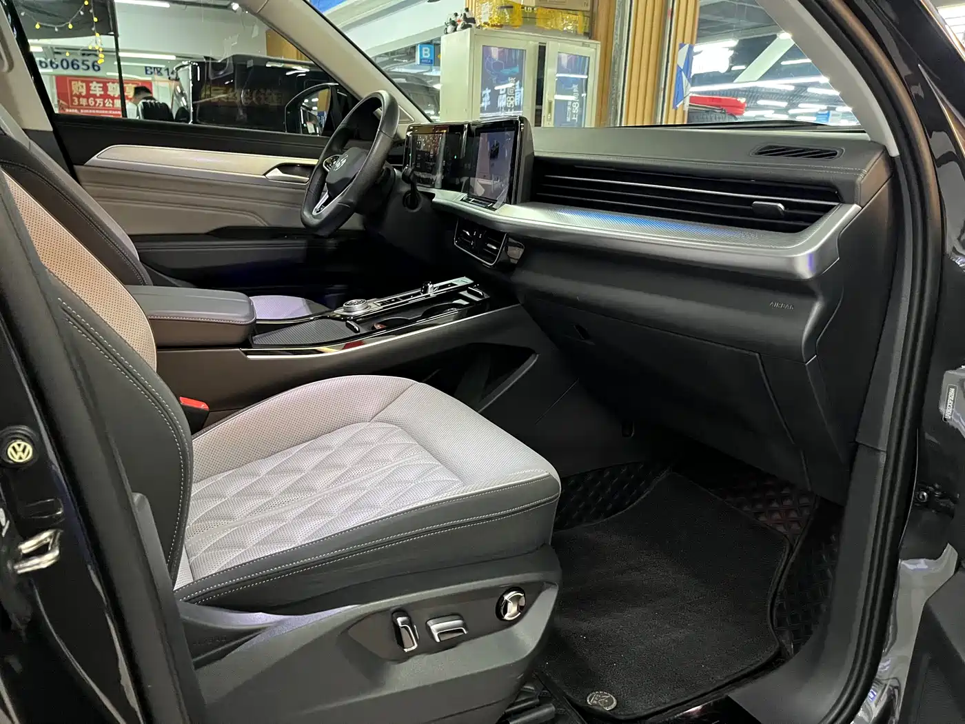 Volkswagen Talagon 2024 Model 380TSI 4WD R-Line Grand Touring Edition фото 15