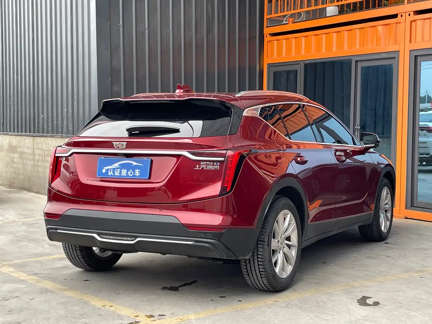 Cadillac GT4 2023 25T Trend Edition фото 18
