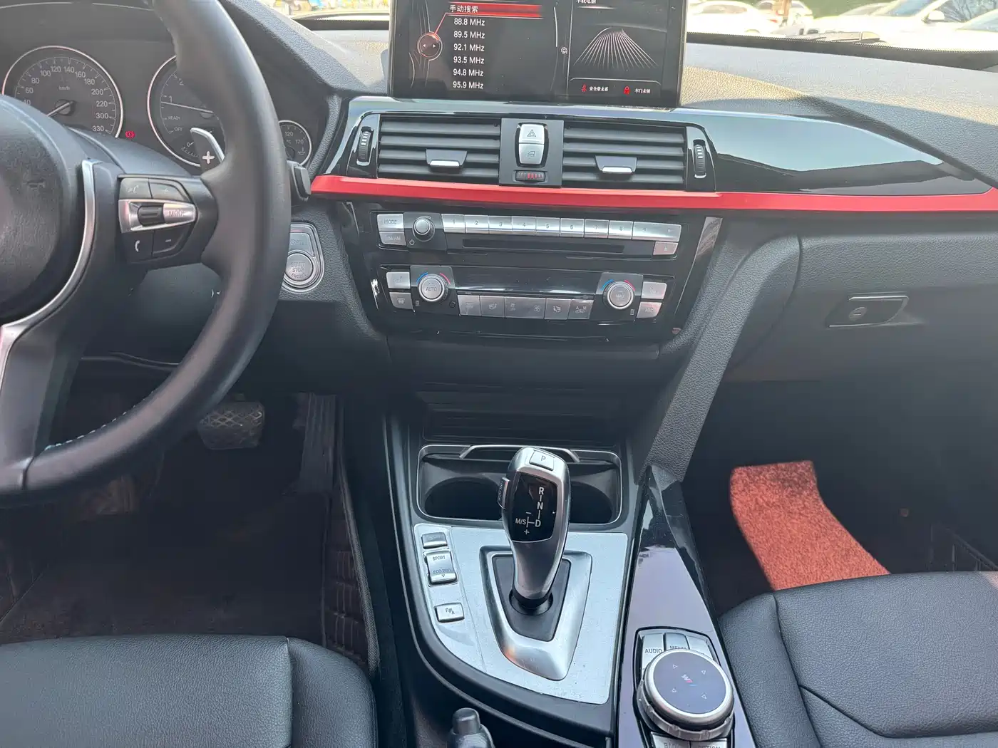 BMW 3 Series GT 2016 320i Design Package фото 9