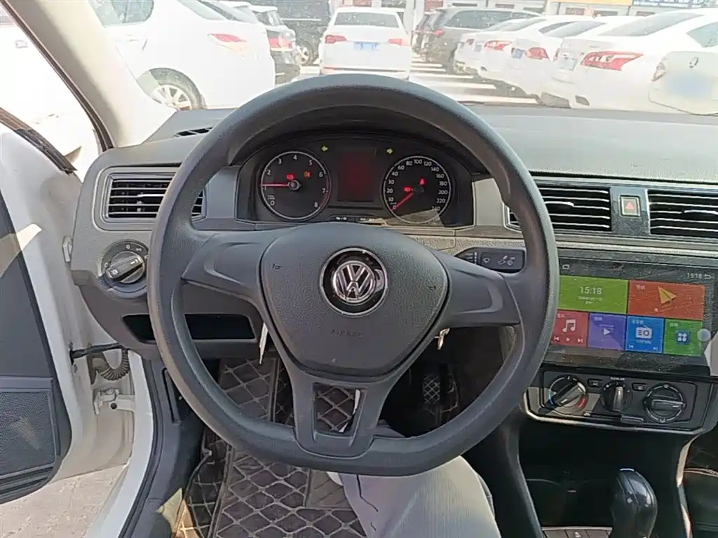 Photo 11 - Volkswagen Santana
