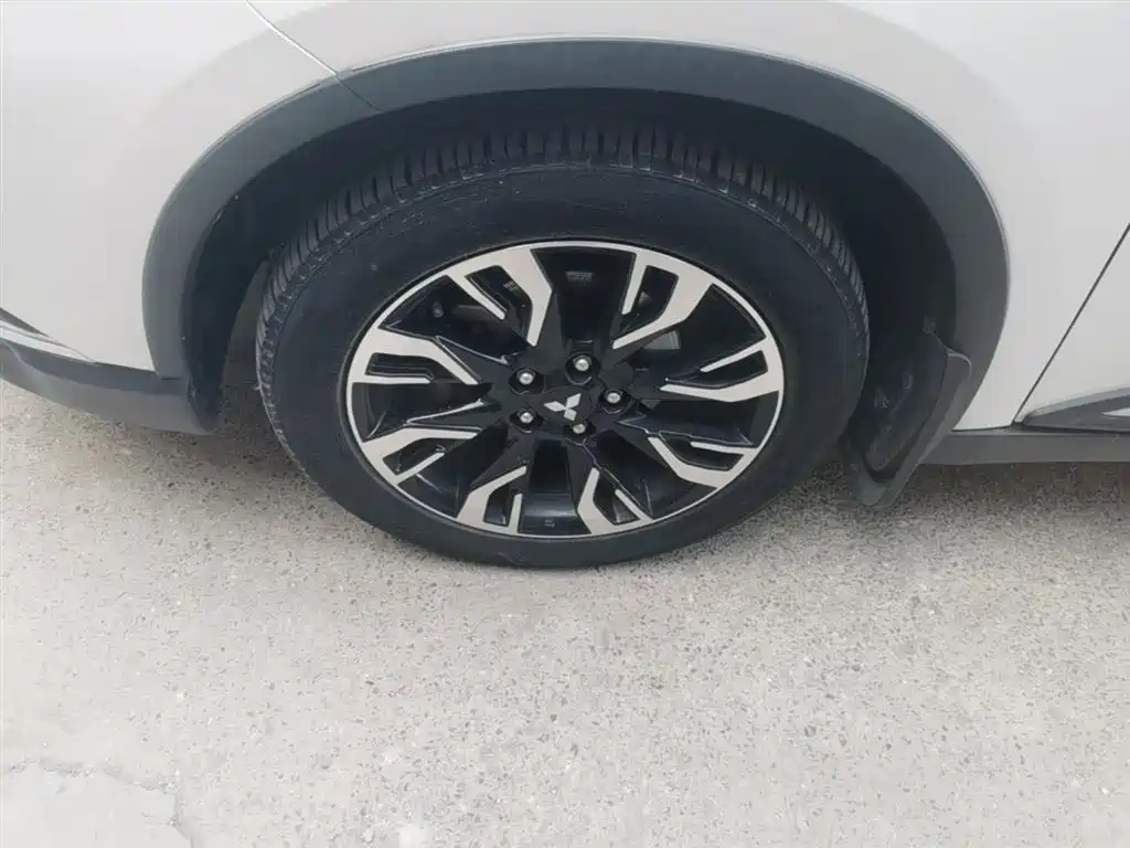 Mitsubishi Outlander 2019 2.0L 2WD Enjoy Edition 7-seater China V фото 23