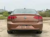 صورة 16 - Volkswagen Lamando