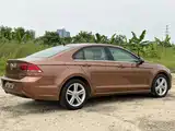 صورة 15 - Volkswagen Lamando
