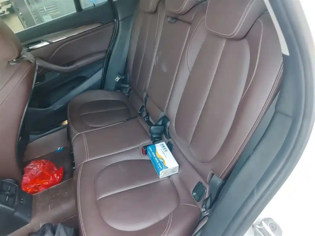 BMW X1 2019 sDrive18Li Premium Model фото 17