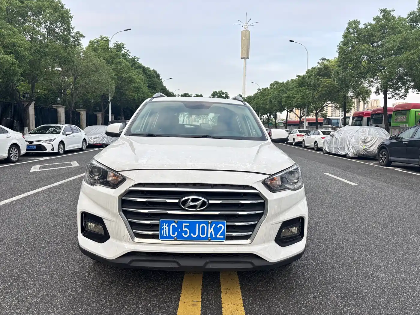 Hyundai Beijing Hyundai ix35 2018 2.0L Automatic 2WD Zhiyong·Enjoyment Edition фото 4