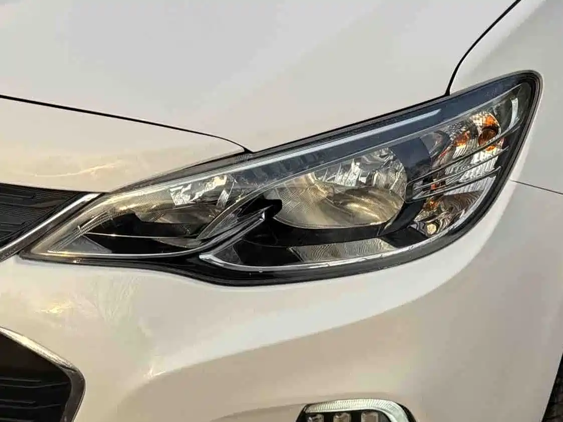 Chevrolet Cavalier 2018 320 Auto Enjoy Sunroof Edition фото 12