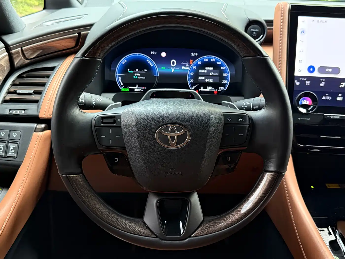 Toyota Alphard 2024 Hybrid 2.5L Ultimate Enjoyment Edition фото 13