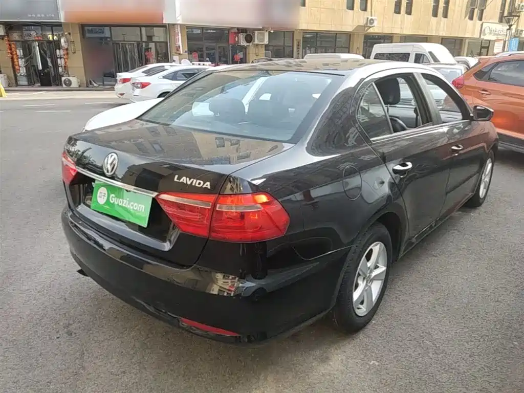 Volkswagen Lavida 2013 Facelift Classic 1.6L Automatic Trend фото 7