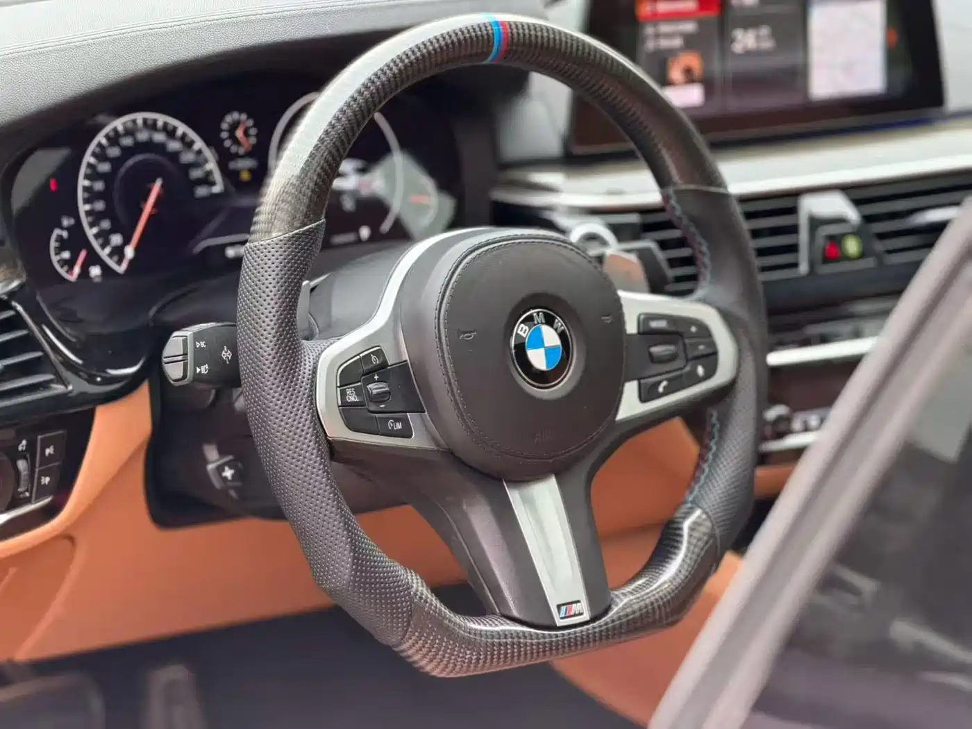 BMW 6 Series GT 2019 630i M Sport Package фото 4