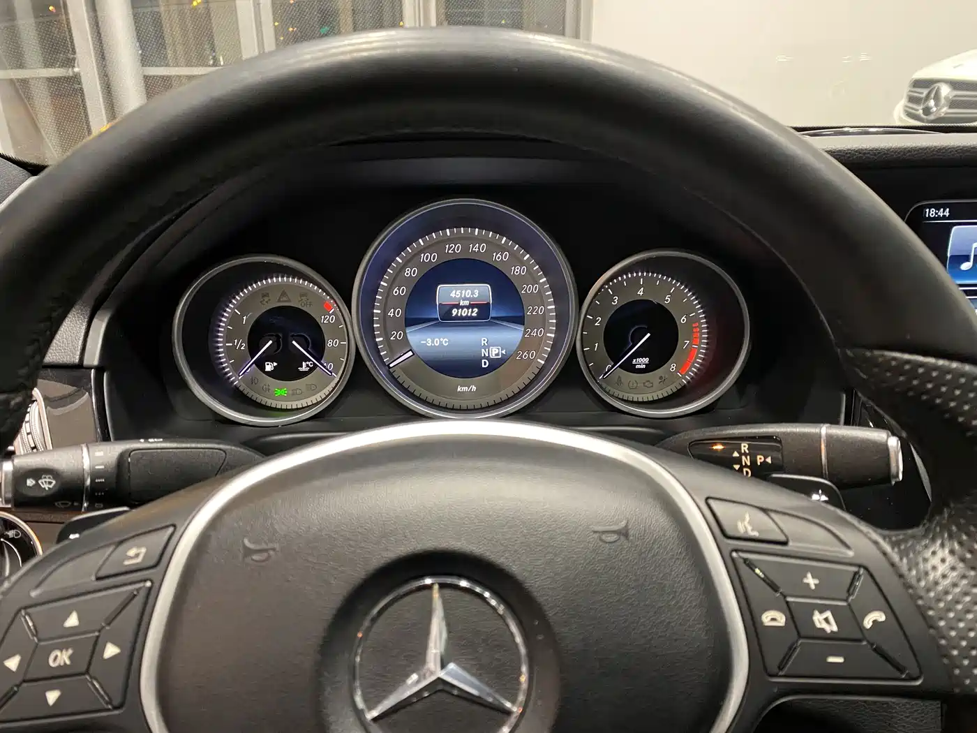 Mercedes-Benz E-Class 2015 Facelift E 180 L фото 6