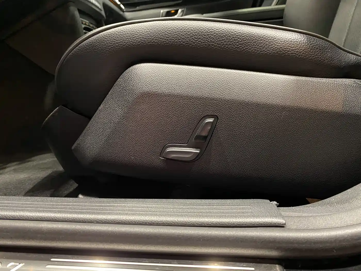 Mercedes-Benz E-Class 2015 Facelift E 180 L фото 8
