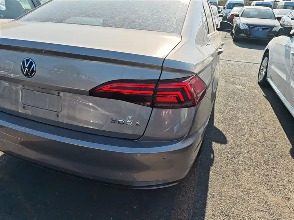Volkswagen Bora 2021 1.5L Automatic Comfort Smart Edition фото 8
