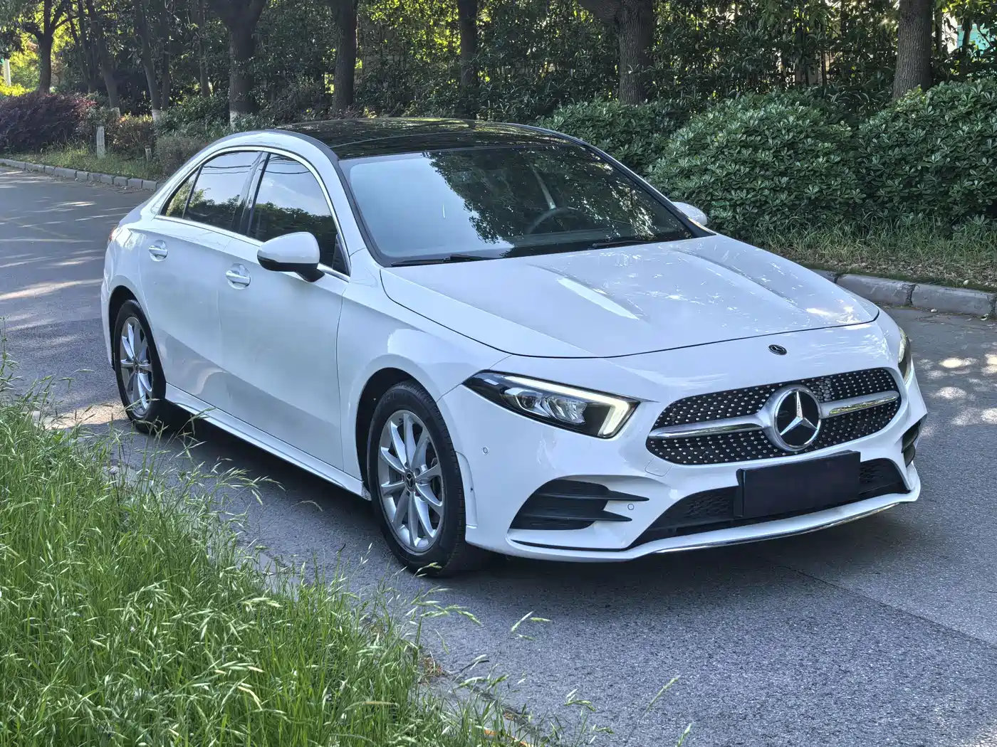 Mercedes-Benz A-Class 2020 A 200 L Sport Sedan фото 3