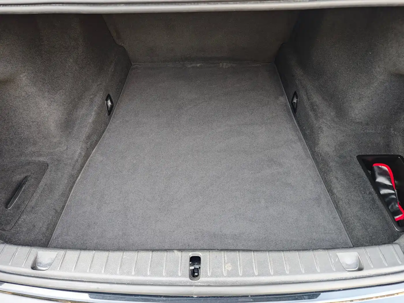 BMW 7 Series 2017 730Li Leading Edition фото 17