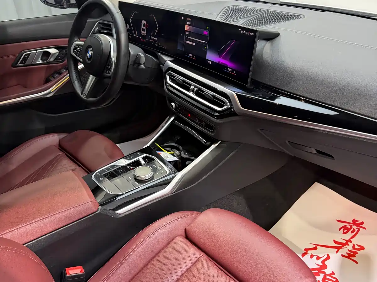 BMW 3 Series 2023 320Li M Sport Package фото 19