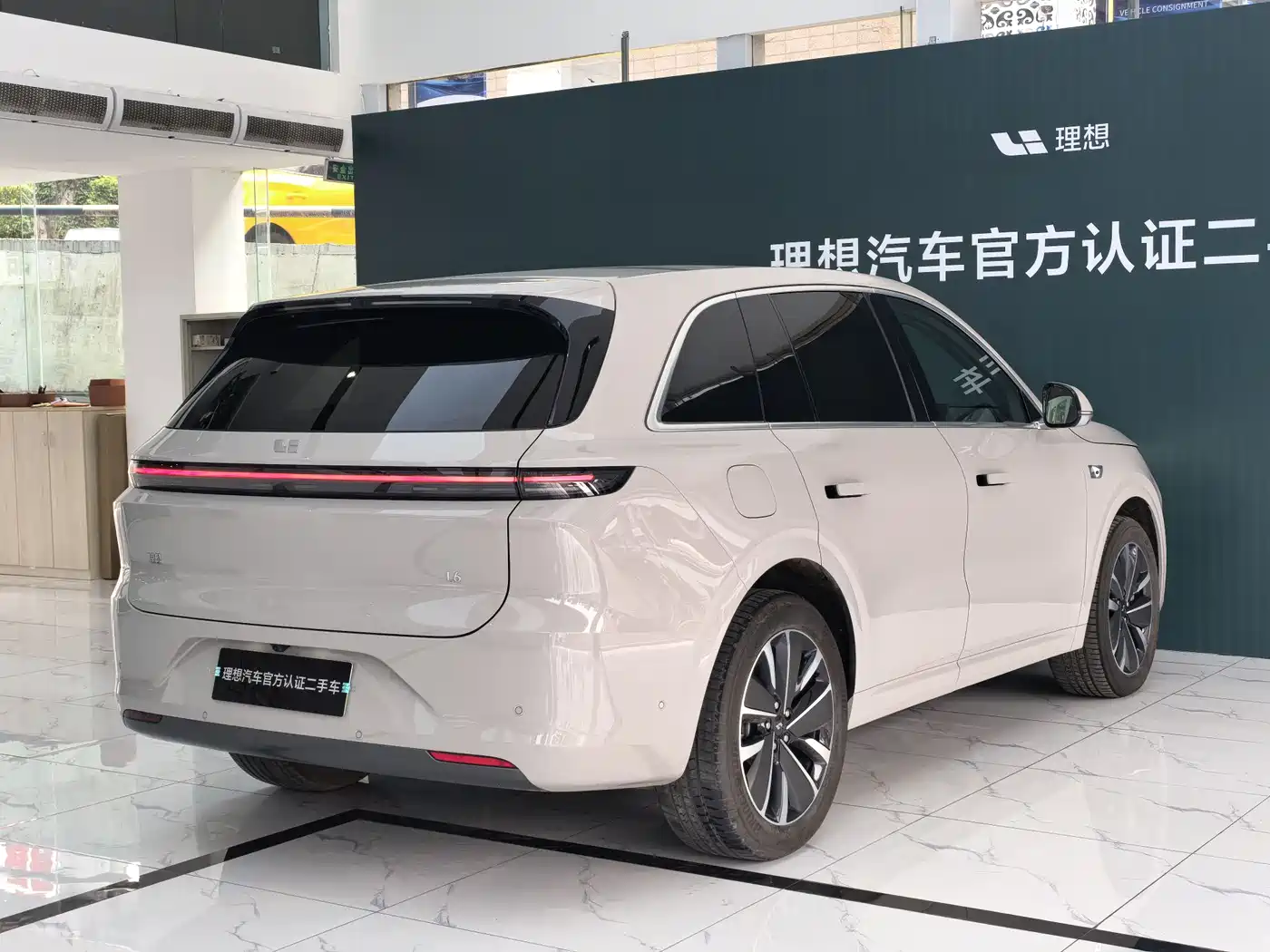 Li Auto IDEAL L6