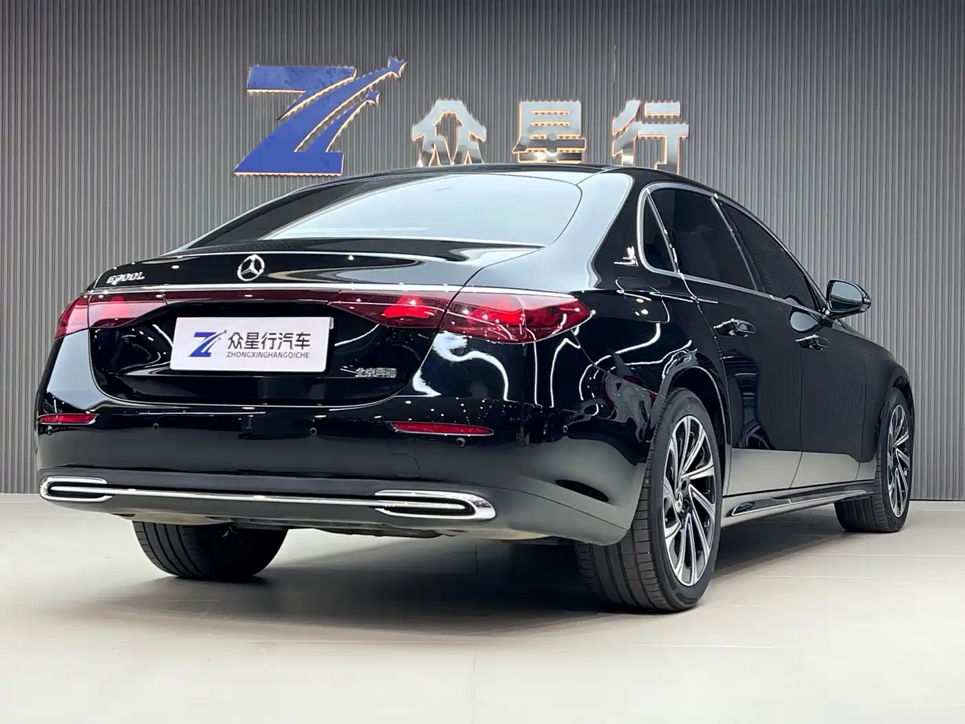 Mercedes-Benz E-Class 2024 Facelift E 300 L Luxury фото 3