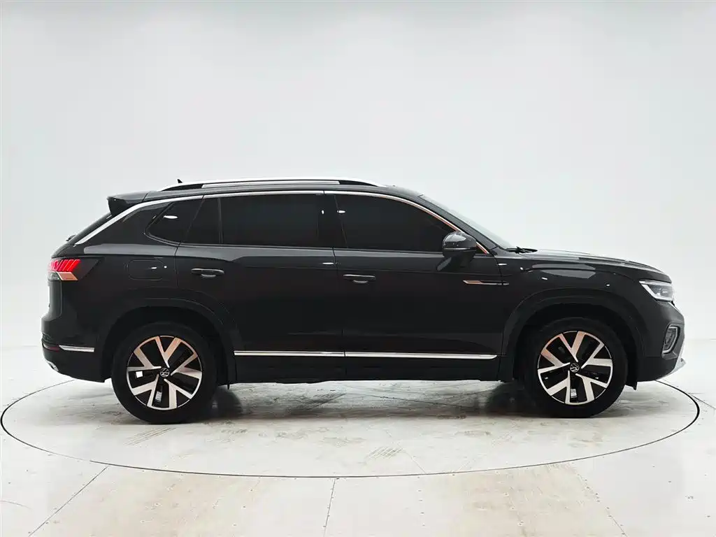 Volkswagen Tayron 2023 280TSI 2WD Luxury Plus Advanced Edition фото 9