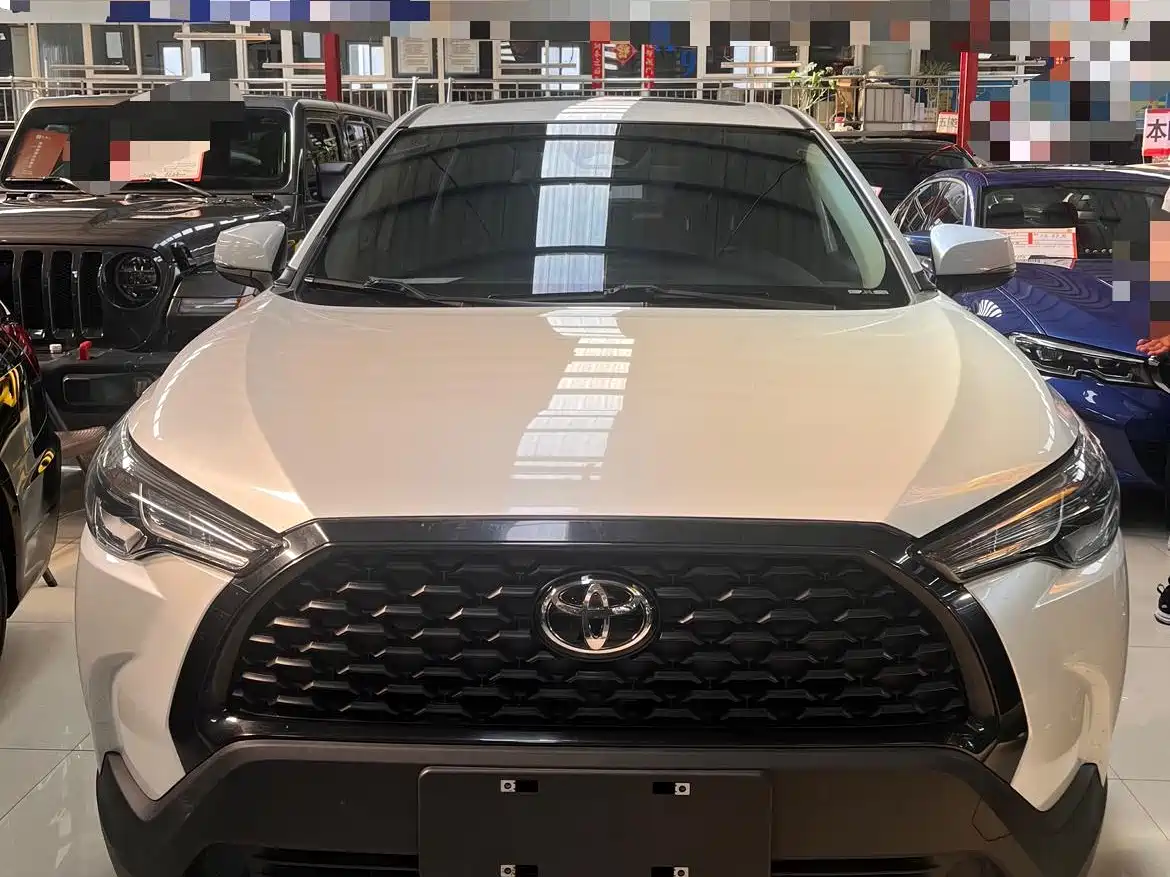 Toyota Corolla Cross 2023 2.0L Elite Edition фото 2
