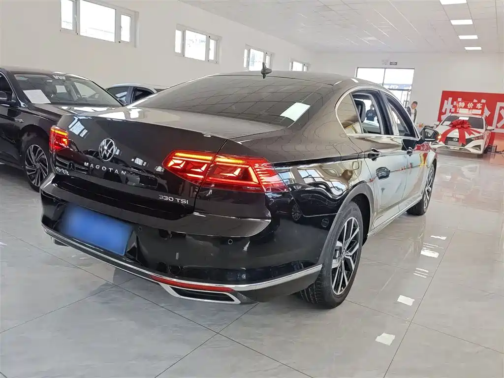 Volkswagen Magotan 2020 330TSI DSG Luxury фото 7