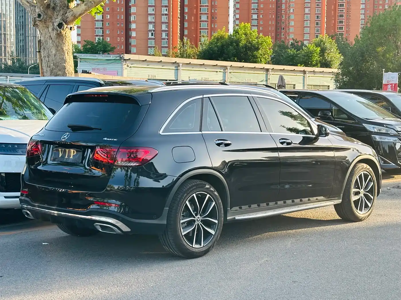 Mercedes-Benz GLC 2022 Model GLC 260 L 4MATIC Luxury Edition фото 4