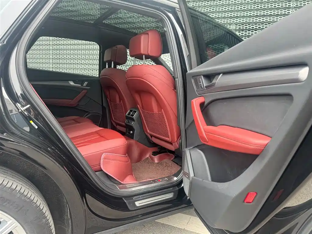 Audi Q5L 2024 Model 45 TFSI Luxury Dynamic фото 13