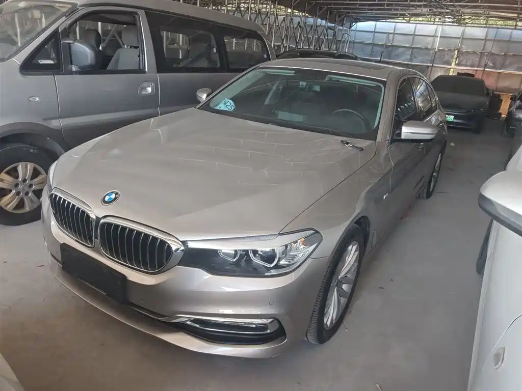 BMW 5 Series 2018 Facelift 530Li Leading Luxury Package фото 2