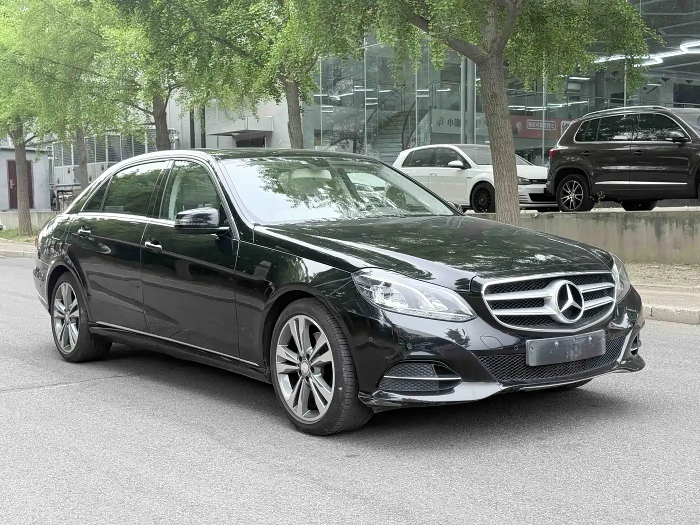 Mercedes-Benz E-Class 2014 E 260 L Sport фото 2