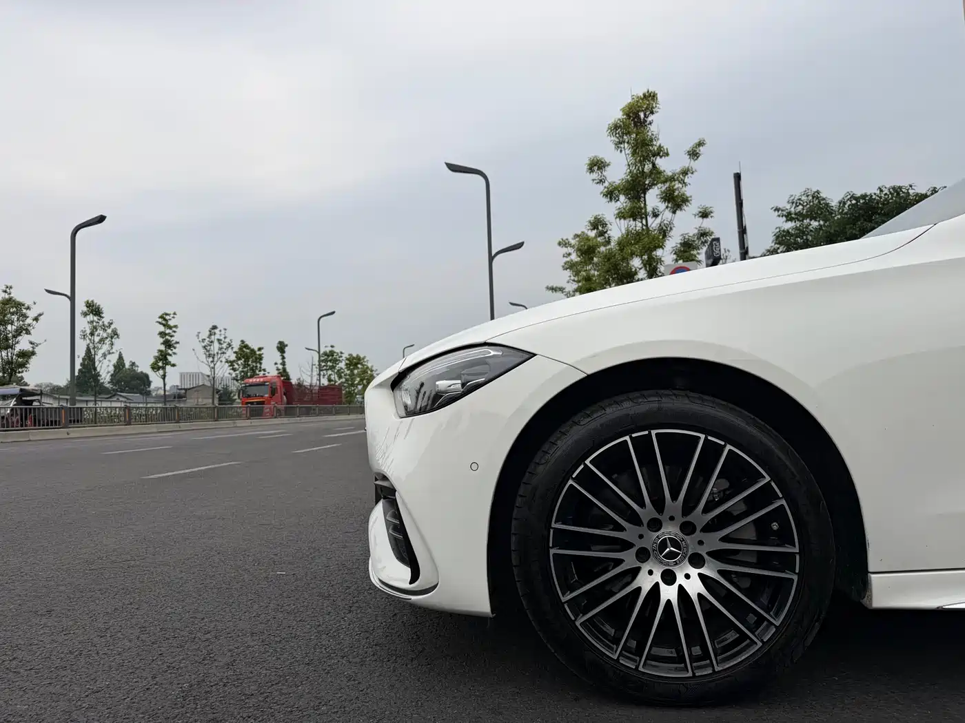 Mercedes-Benz C-Class 2025 C 260 L Sport Edition фото 17
