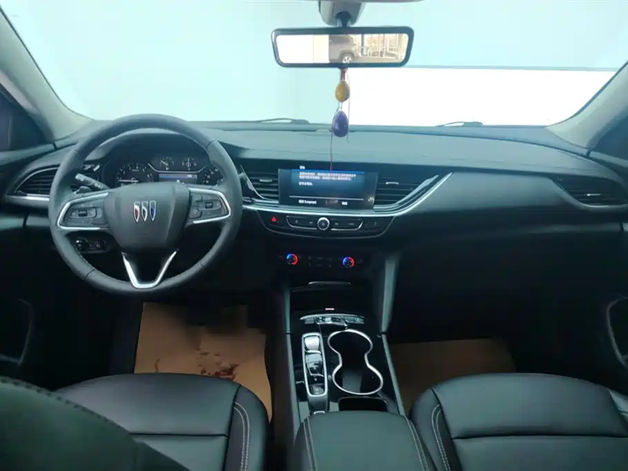 Buick Regal 2024 25T Ultra Comfort Edition фото 12