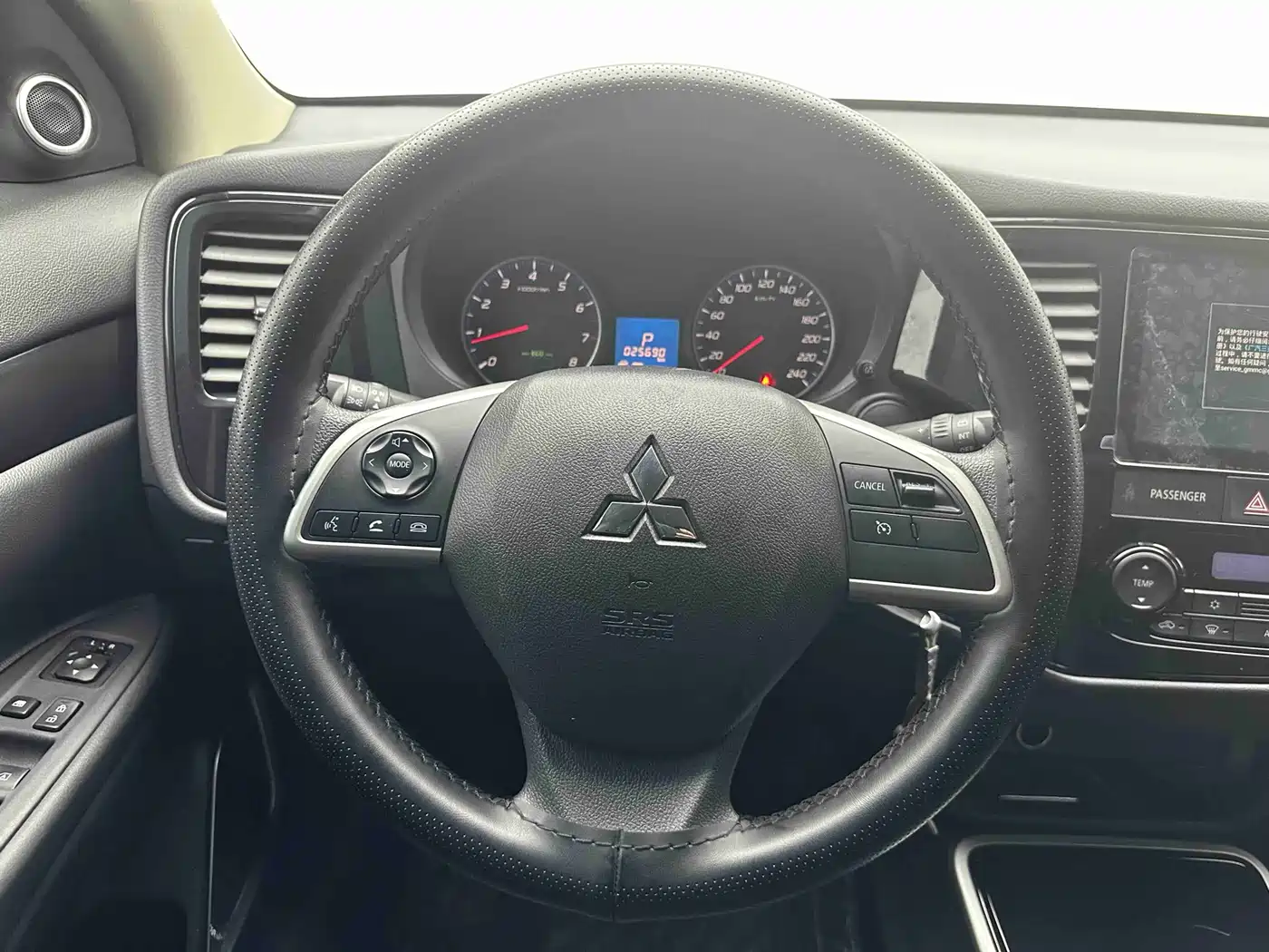 Mitsubishi Outlander 2021 2.0L 2WD Smooth Ride Version 5-Seater фото 14