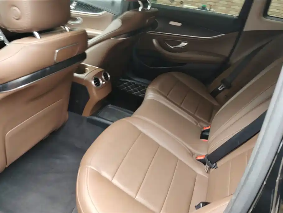 Mercedes-Benz E-Class 2018 Facelift E 200 L Sport фото 10