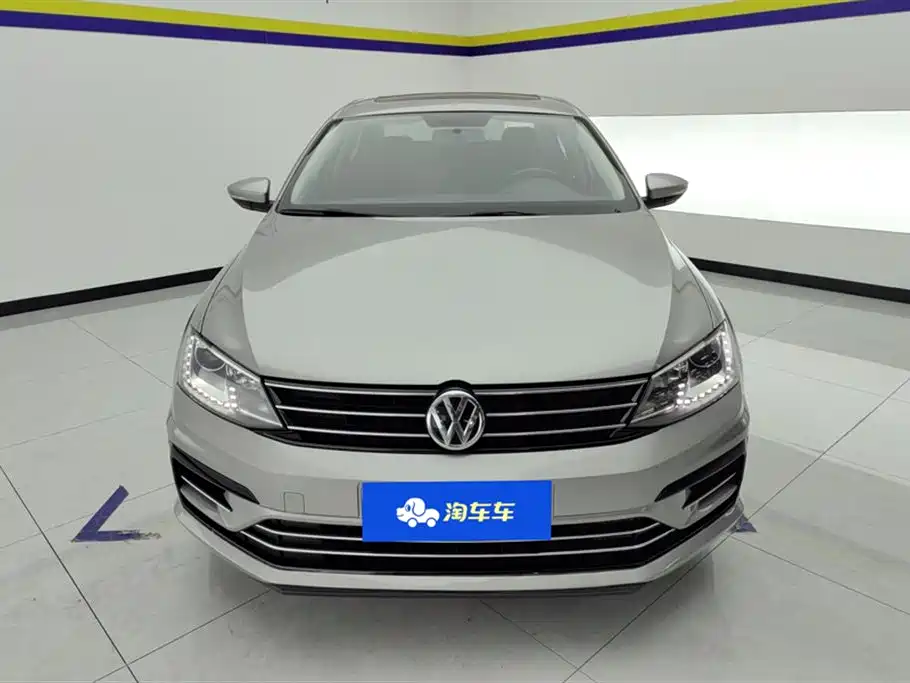 Volkswagen Sagitar 2018 280TSI DSG Spark Edition фото 2
