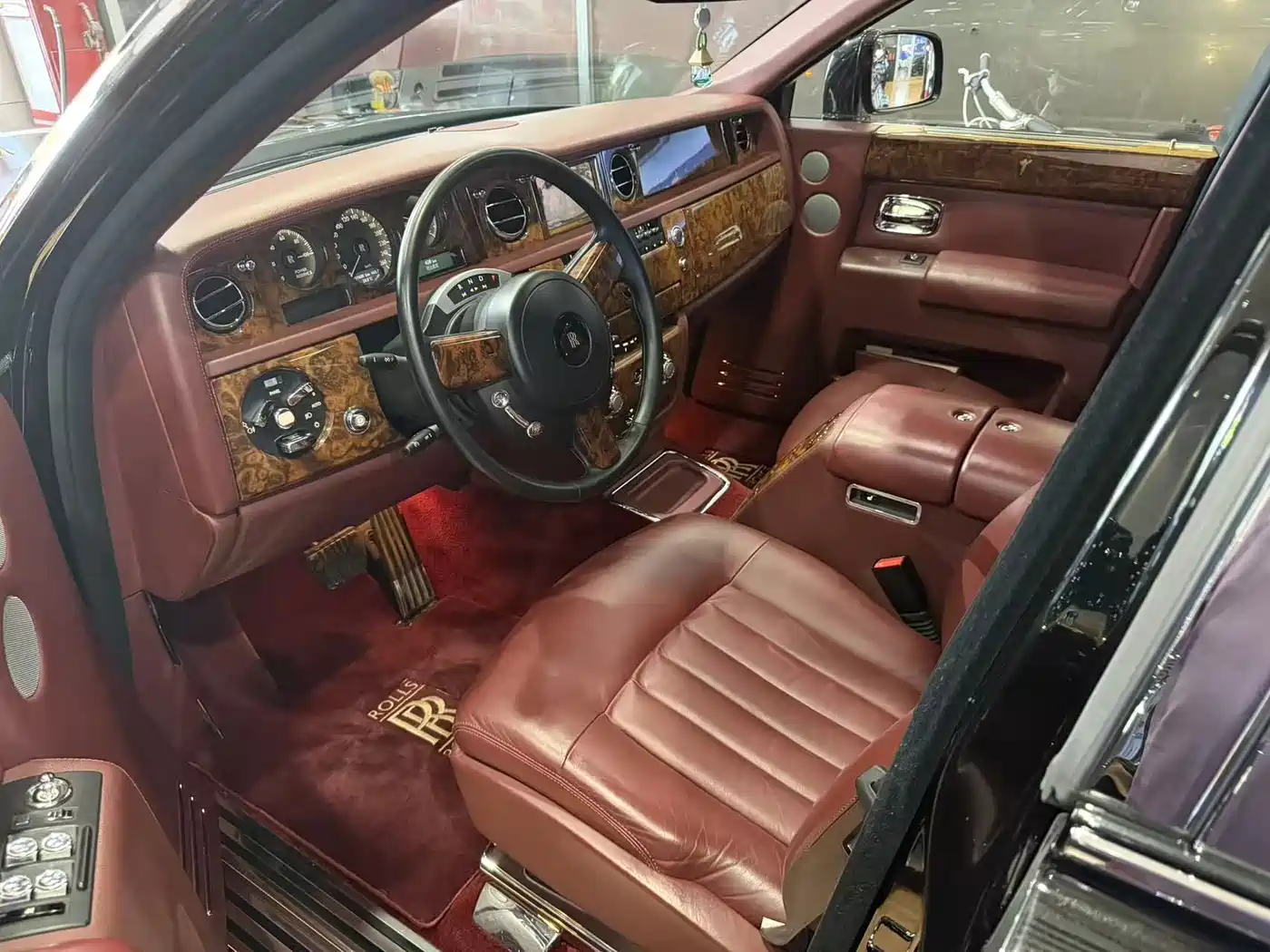 Rolls-Royce Phantom 2013 2013 6.7L Extended Wheelbase (EWB)