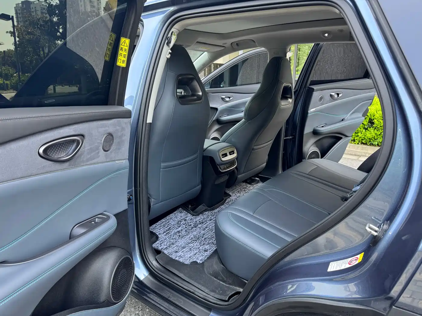 BYD Hai Shi 07 DM-i 2025 150 Pilot+ Edition фото 17