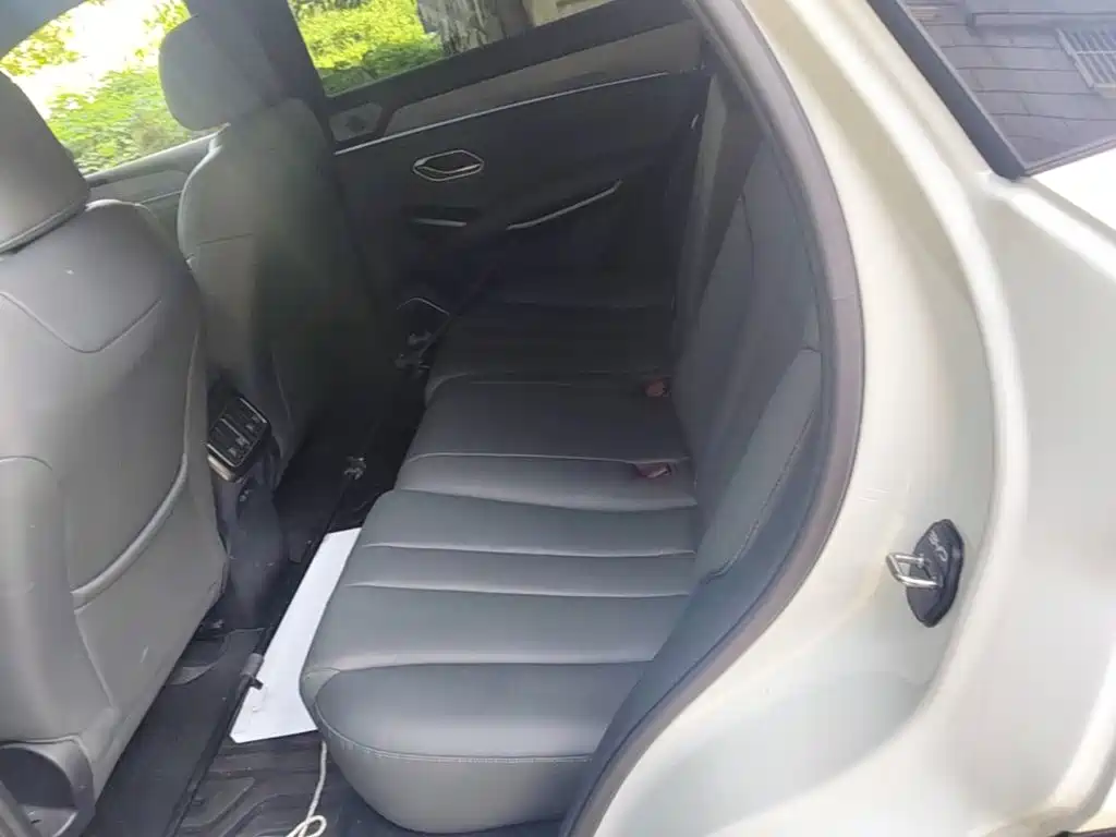 BYD Song L DM-i 2026 2026 DM-i Intelligent Driving Edition 135KM Base Model
