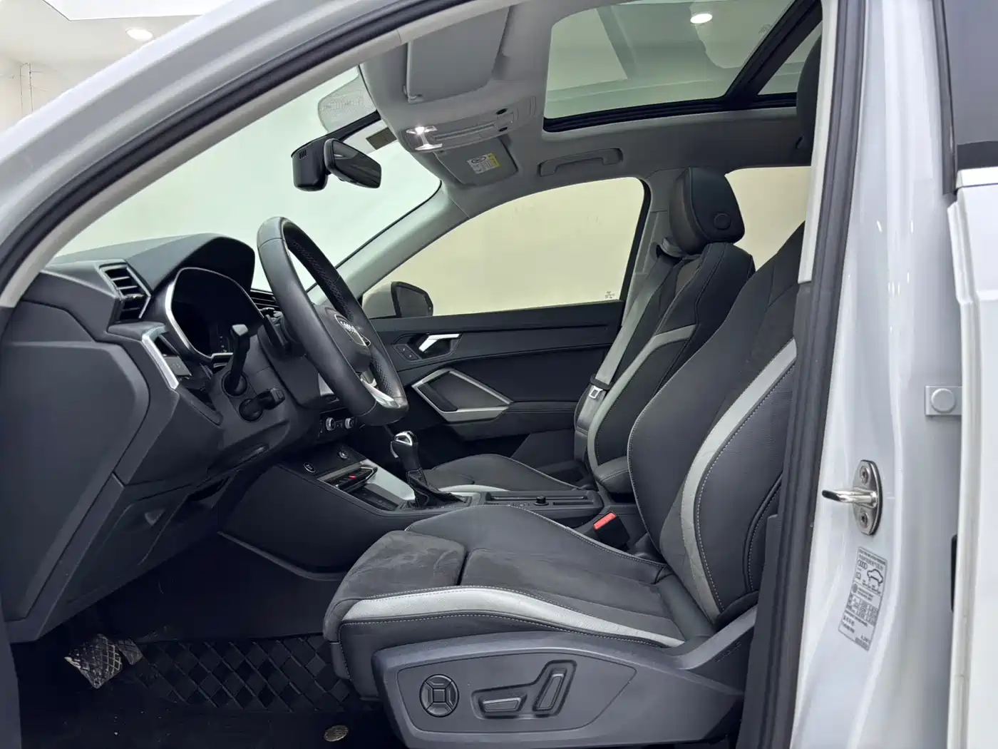 Audi Q3 2023 35 TFSI Fashion Dynamic (1.4T) фото 4