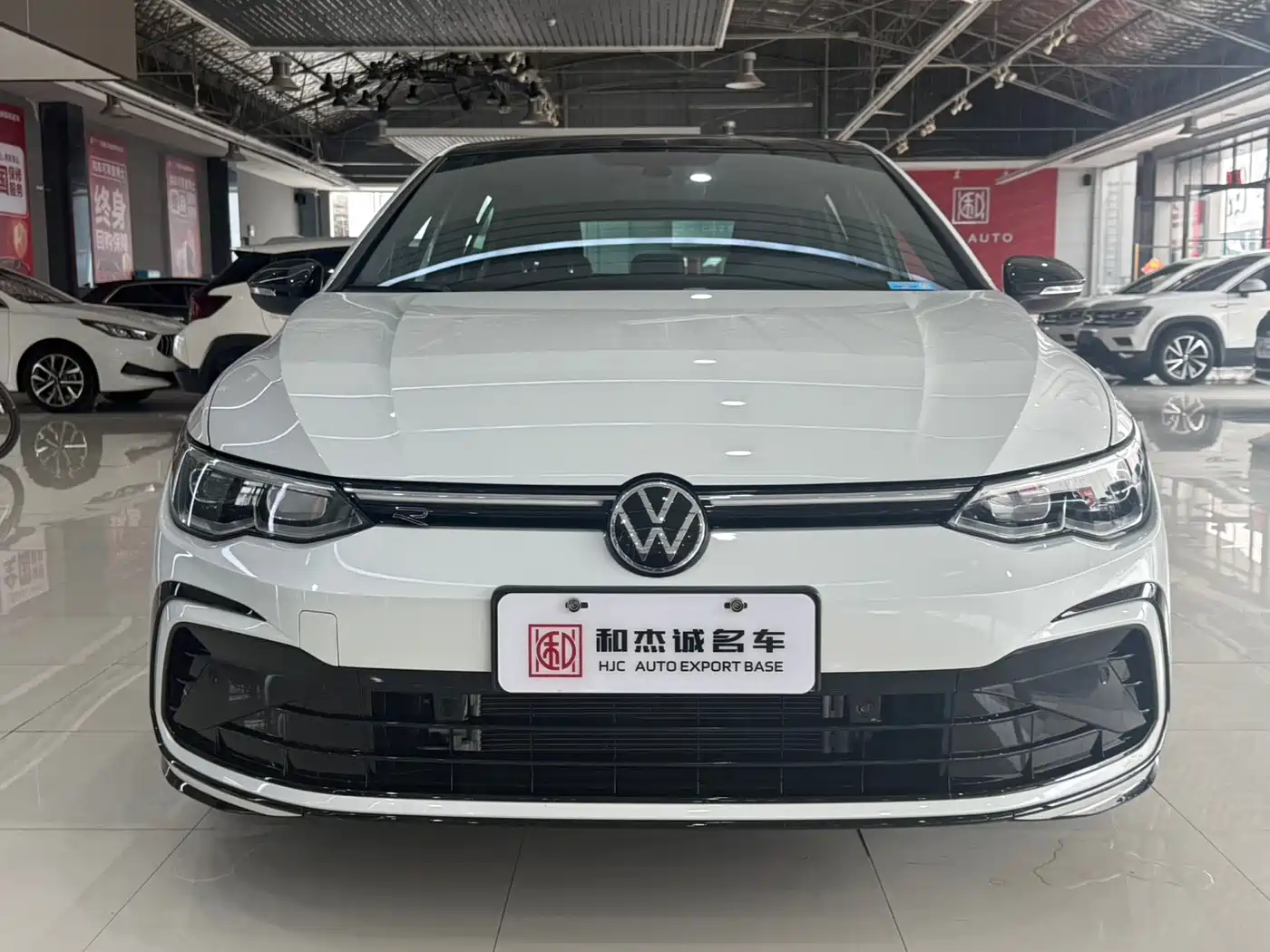 Volkswagen Golf 2023 Model 280TSI DSG R-Line