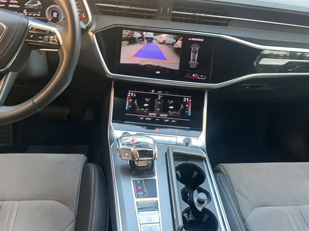 Audi A6L 2023 Facelift 40 TFSI Luxury Dynamic фото 4