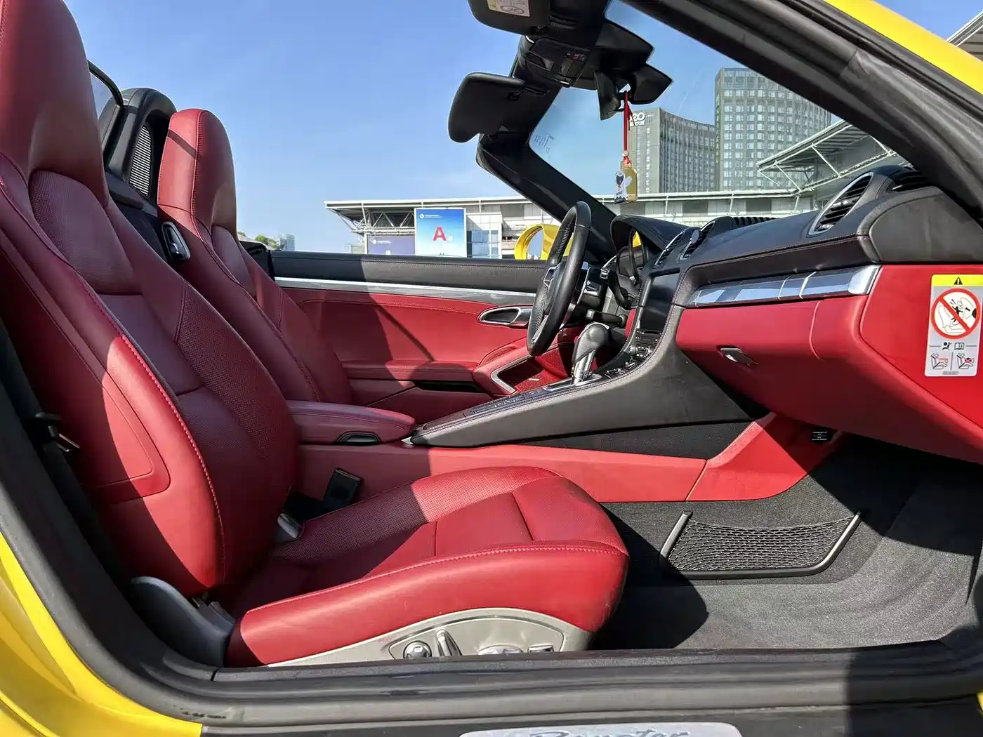 Porsche 718 2018 Boxster 2.0T фото 12