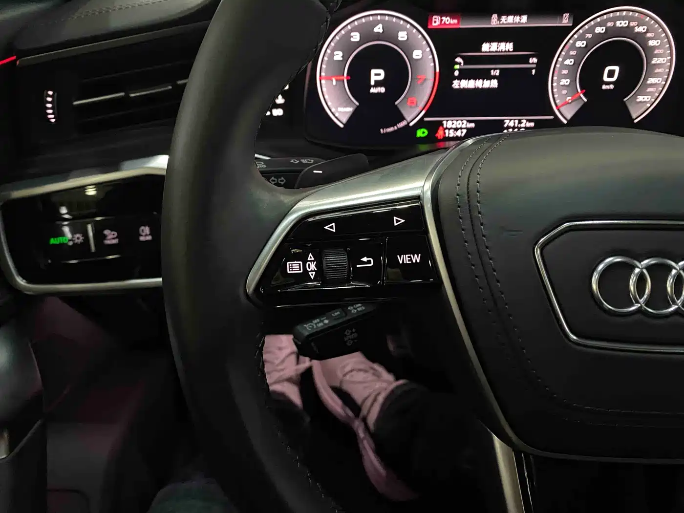 Audi A6L 2025 45 TFSI quattro Premium Sport фото 17