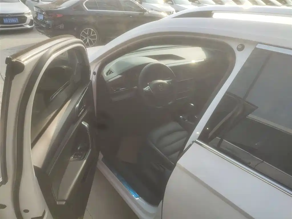Volkswagen Tharu 2019 280TSI 2WD Luxury Edition China V фото 16