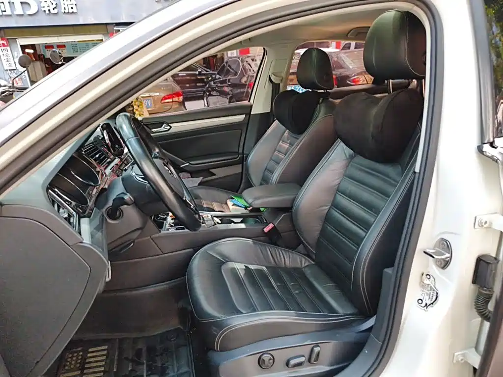 Volkswagen Lamando 2015 2015 330TSI DSG Luxury Edition