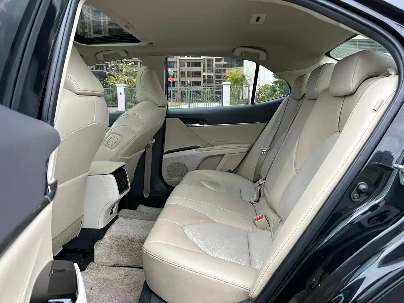 Toyota Camry 2021 2.0G Luxury Edition фото 5