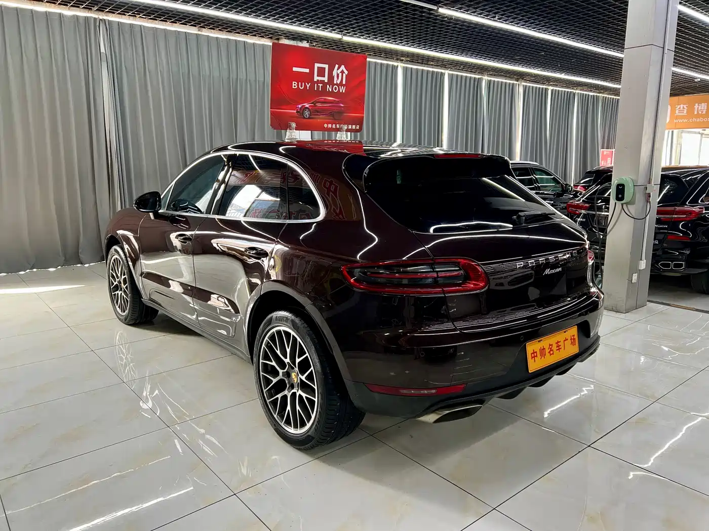 Porsche Macan 2016 Macan 2.0T фото 4