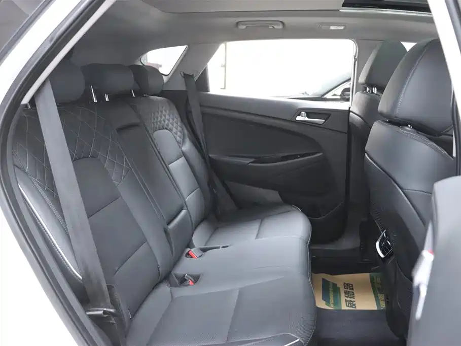 Hyundai Tucson 2020 280TGDi DCT 2WD Fashion (China V) фото 18